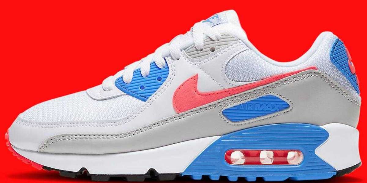 The Latest OG Women’s Colorway Nike Air Max 90 Infrared Releasing Soon
