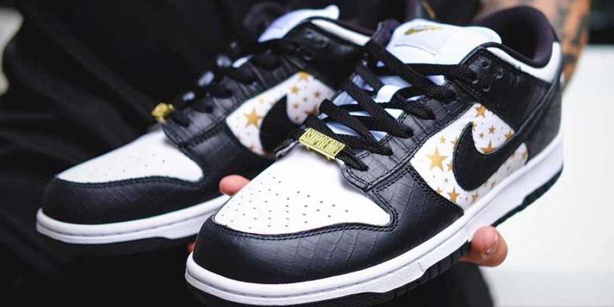 Latest 2021 Supreme x Nike SB Dunk Low “Black Stars” shoes are available now